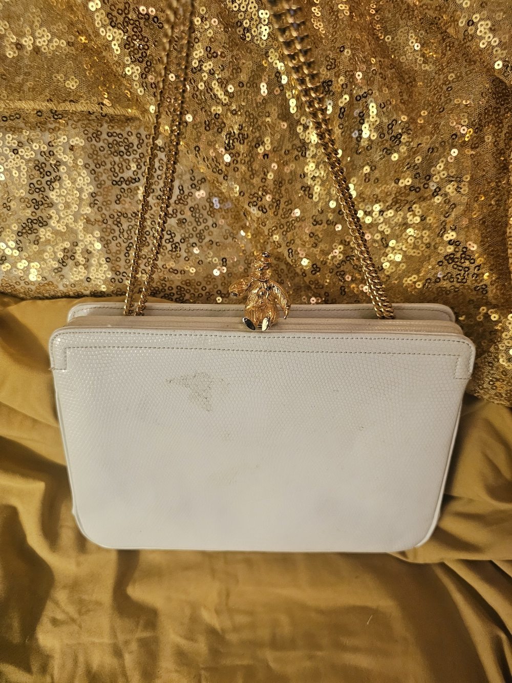 White Women's Chain-Handle Shoulder Bag with Gold Accent